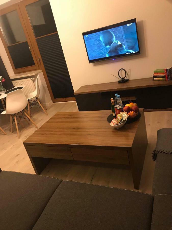 Black Rose Apartament Targi 3 Km, F-Ry Vat Келце Екстериор снимка